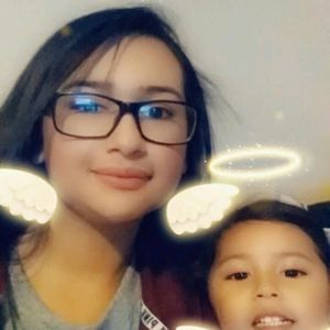 Meet your Posher, Delia